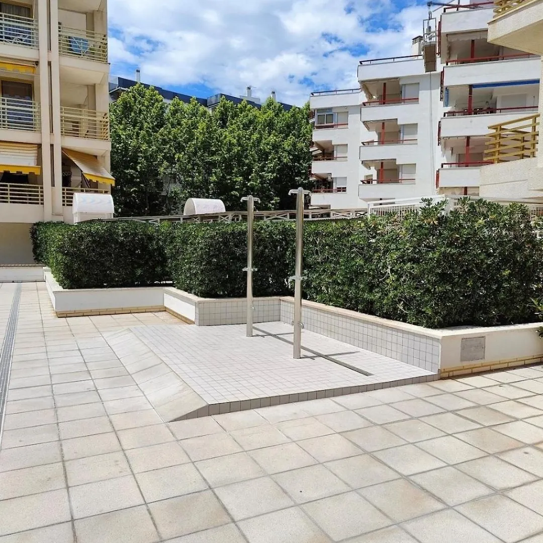 Apartamento Varias Piscinas Salida Directa A La Playa Salou 0*,  Spain